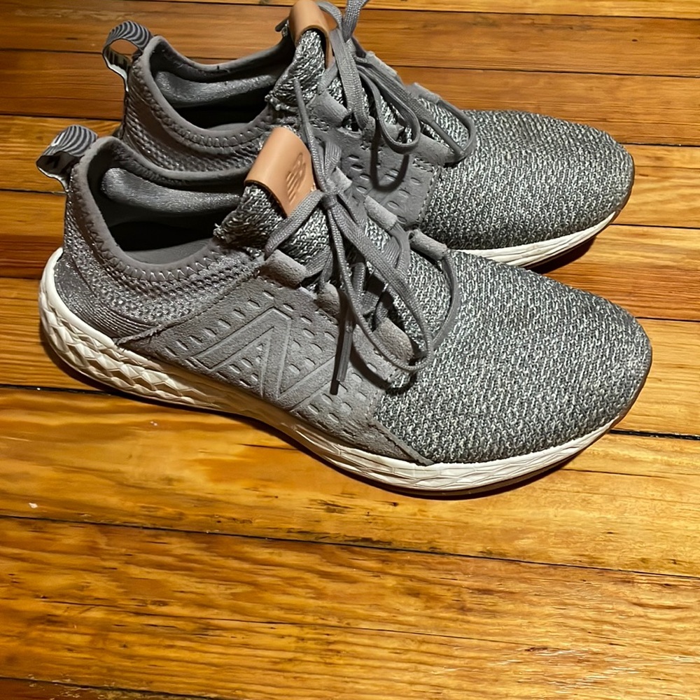VERY LIGHTLY USED new balance sneakers womens